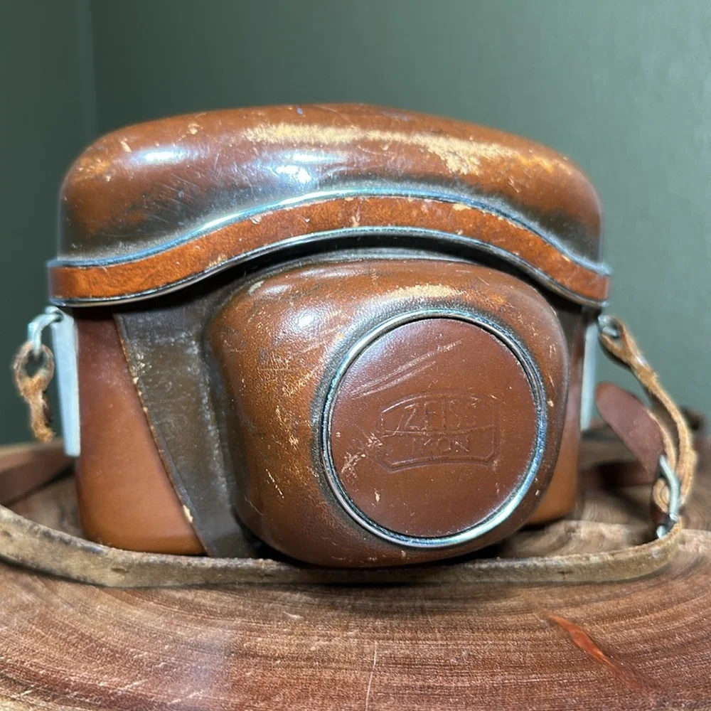 ZEISS IKON Contaflex Super with Case - Needs CLA